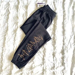 Def Leppard Sweats Small